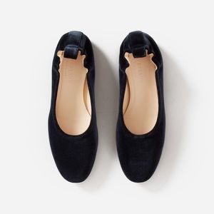 Everlane day flat